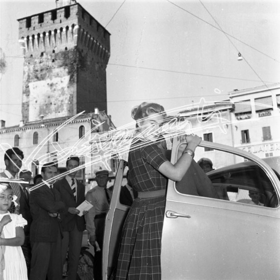 Fiera Campionaria di Vicenza 1956: Edy Campagnoli. Pellicola - negativo bianco e nero fto mm 60x60