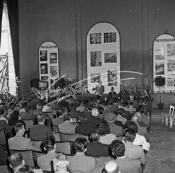 Fiera Campionaria di Vicenza 1953 Mostra della Produttività Convegno Provinciale degli Artigiani Fiera Campionaria di Vicenza 1953 Mostra della Produttività Convegno Provinciale degli Artigiani