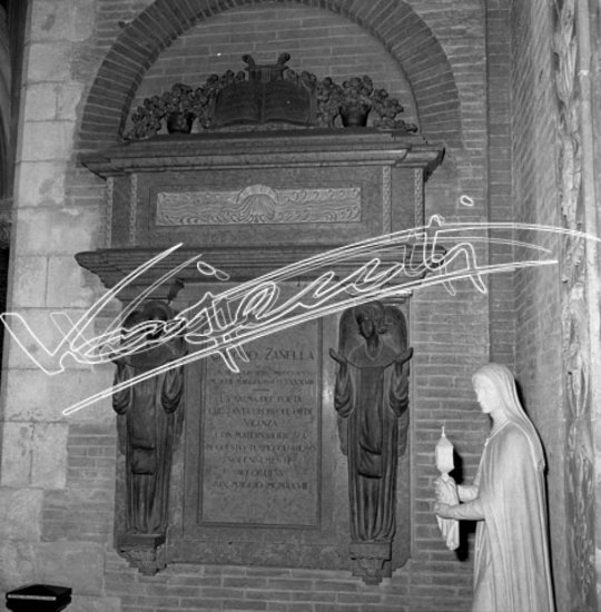 Chiesa di San Lorenzo. pellicola - negativo bianco e nero fto mm 60x60