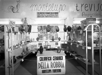 Fiera Campionaria di Vicenza 1949 Stand Colorificio Ceramico della Robbia Fiera Campionaria di Vicenza 1949 Stand Colorificio Ceramico della Robbia
