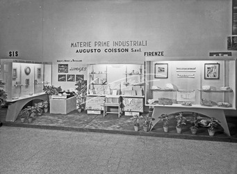 Fiera Campionaria di Vicenza 1953 Stand Augusto Coïsson Fiera Campionaria di Vicenza 1953 Stand Augusto Coïsson