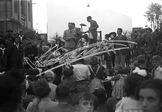Fiera Campionaria di Vicenza 1946 : Pubblico. pellicola - negativo bianco e nero fto mm 60X90
