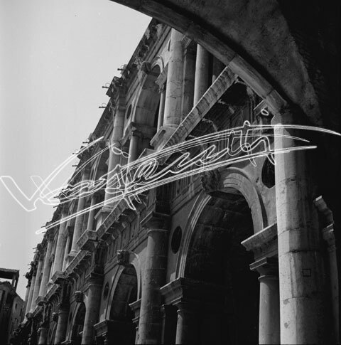 Basilica Palladiana. pellicola-negativo colore -6X6