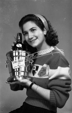 Anna Maria Bugliari Miss Italia 1950 51 Distilleria Fratelli Rossi di Asiago