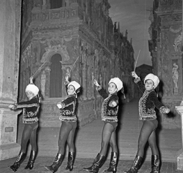 Scuola di danza Vanna Busolini Scuola di danza Vanna Busolini