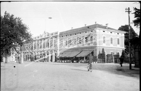 Stazione Ferroviaria. pellicola - negativo bianco e nero fto mm 60x90
