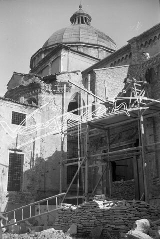 Cattedrale di Vicenza : Restauro 1945-1950. pellicola - negativo bianco e nero fto mm 60x90