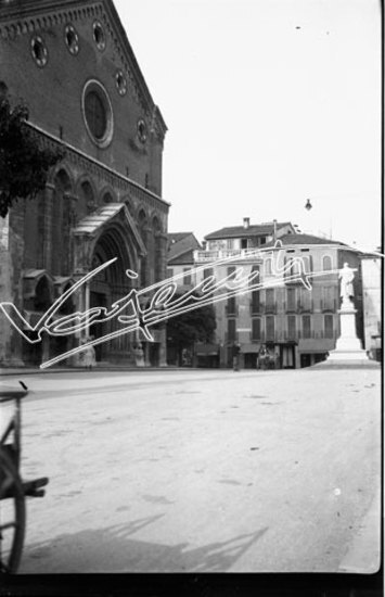 Chiesa di San Lorenzo. pellicola - negativo bianco e nero fto mm 60x90