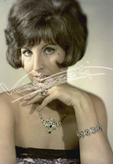 Fiera Campionaria di Vicenza 1965: Oreficeria e Argenteria. Pellicola - negativo colori f.to mm 130X180