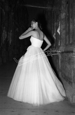 Fiera Campionaria di Vicenza 1951 Alta Moda al Teatro Olimpico Fiera Campionaria di Vicenza 1951 Alta Moda al Teatro Olimpico