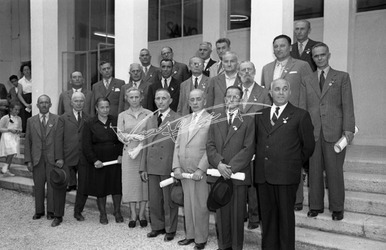 Fiera Campionaria di Vicenza 1953 Mostra della Produttività Premiazione Benemeriti del Lavoro Fiera Campionaria di Vicenza 1953 Mostra della Produttività Premiazione Benemeriti del Lavoro