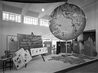 Fiera Campionaria di Vicenza 1949 Segretariato Internazionale della Lana