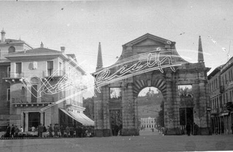 Arco Trionfale di Piazzale Roma, detto del Revese. pellicola - negativo bianco e nero fto mm 60x90