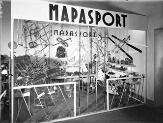 Fiera Campionaria di Vicenza 1947 Stand della Ditta Mapasport