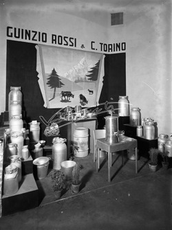 Fiera Campionaria di Vicenza 1951 Stand Guinzio Rossi