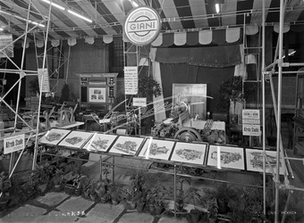 Fiera Campionaria di Vicenza 1951 Stand Macchine Tessili Giani