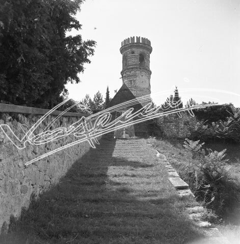 Torre Ezzelina. pellicola - negativo bianco e nero fto mm 60x60