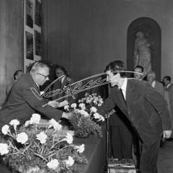 Fiera Campionaria di Vicenza 1953 Mostra della Produttività Convegno Provinciale dei Ceramisti Fiera Campionaria di Vicenza 1953 Mostra della Produttività Convegno Provinciale dei Ceramisti
