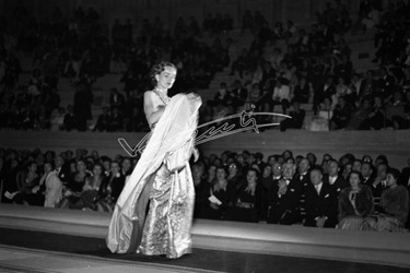 Fiera Campionaria di Vicenza 1951 Alta Moda al Teatro Olimpico Fiera Campionaria di Vicenza 1951 Alta Moda al Teatro Olimpico