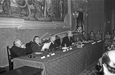 Fiera Campionaria di Vicenza 1953 Mostra della Produttività Convegno in Camera di Commercio Fiera Campionaria di Vicenza 1953 Mostra della Produttività Convegno in Camera di Commercio