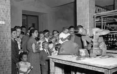 Fiera Campionaria di Vicenza 1953 Ceramista