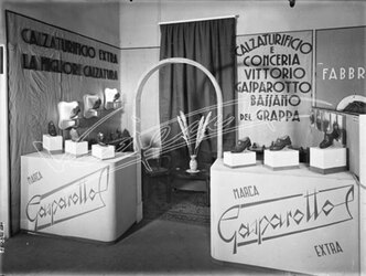 Fiera Campionaria di Vicenza 1947 Stand del Calzaturificio Vittorio Gasparotto