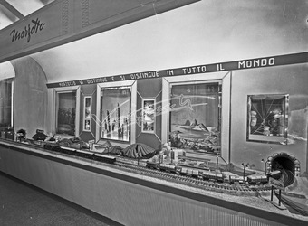 Fiera Campionaria di Vicenza 1952 Stand Lanificio Marzotto