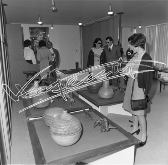 Fiera di Vicenza 1967 : Salone Internazionale della Ceramica. pellicola - negativo bianco e nero fto mm 60x60