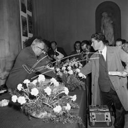 Fiera Campionaria di Vicenza 1953 Mostra della Produttività Convegno Provinciale dei Ceramisti Fiera Campionaria di Vicenza 1953 Mostra della Produttività Convegno Provinciale dei Ceramisti