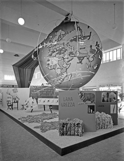 Fiera Campionaria di Vicenza 1949 Segretariato Internazionale della Lana Fiera Campionaria di Vicenza 1949 Segretariato Internazionale della Lana