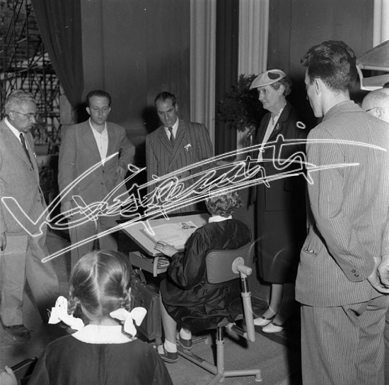 Fiera Campionaria di Vicenza 1956: Arredamenti Meneghello. Pellicola - negativo bianco e nero fto mm 60x60