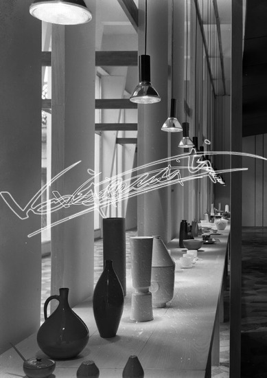 Fiera Campionaria di Vicenza 1959: Padiglione della Ceramica. Pellicola - negativo bianco e nero f.to mm 90X120