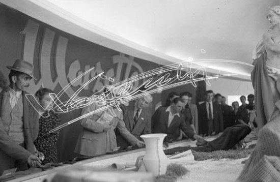 Fiera Campionaria di Vicenza 1948 : Stand Lanificio Marzotto. pellicola - negativo bianco e nero fto mm 24X36