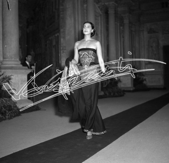 Fiera Campionaria di Vicenza 1950 : Padiglione della lana. Pellicola - negativo bianco e nero fto mm 60x60