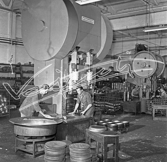 Smalteria Metallurgica Veneta. pellicola negativo B&N f.to cm 6x6
