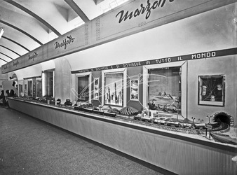 Fiera Campionaria di Vicenza 1952 Stand Lanificio Marzotto