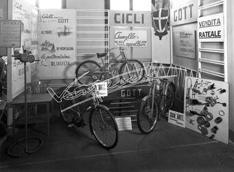 Fiera Campionaria di Vicenza 1948 Stand Cicli Gott