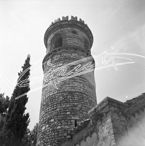 Torre Ezzelina. pellicola - negativo bianco e nero fto mm 60x60