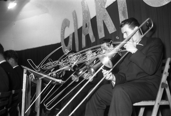 Fiera Campionaria di Vicenza 1950 : Spettacolo Musicale. Pellicola - negativo bianco e nero f.to mm 60x90