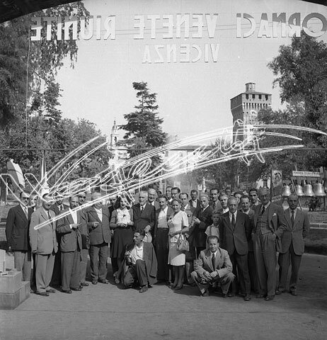 Fiera Campionaria di Vicenza 1946 : Pubblico. pellicola - negativo bianco e nero fto mm 60x60