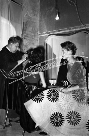 Fiera Campionaria di Vicenza 1951: Alta Moda al Teatro Olimpico. Pellicola - negativo bianco e nero f.to mm 60x90