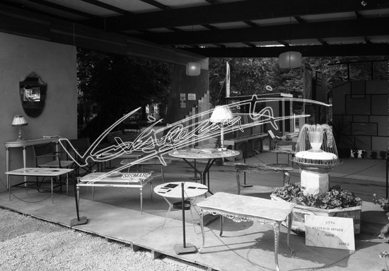 Fiera Campionaria di Vicenza 1960 : Stand Arnaboldi Arturo e Mario. Pellicola - negativo bianco e nero f.to mm 90X120