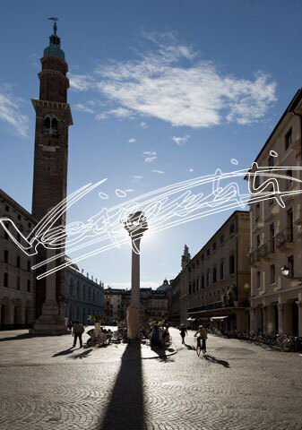 Piazza Biade e Piazza dei Signori. file