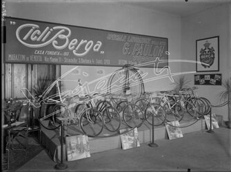 Fiera Campionaria di Vicenza 1946 Stand della ditta Cicli Berga G.Paulon