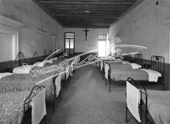 Dormitori economici di San Faustino. lastra di vetro - negativo bianco e nero fto mm 180x240