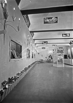 Fiera Campionaria di Vicenza 1951 Stand Lanificio Marzotto