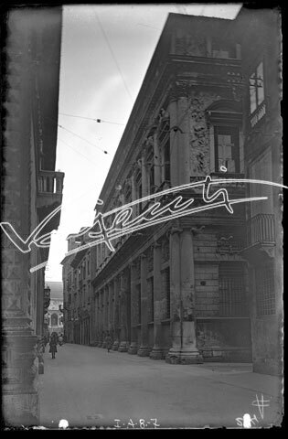 Palazzo Barbarano Porto. lastra di vetro - negativo bianco e nero fto mm 100x150