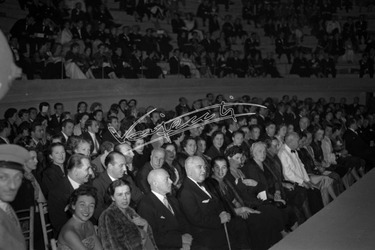 Fiera Campionaria di Vicenza 1951 Alta Moda al Teatro Olimpico Fiera Campionaria di Vicenza 1951 Alta Moda al Teatro Olimpico