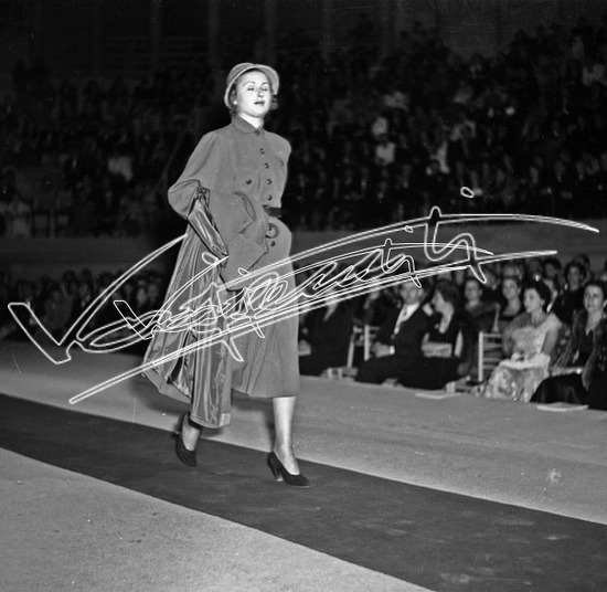 Fiera Campionaria di Vicenza 1950 : Padiglione della lana. Pellicola - negativo bianco e nero fto mm 60x60