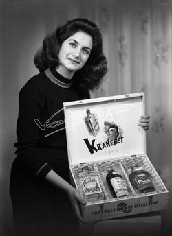 Anna Maria Bugliari Miss Italia 1950 51 Distilleria Fratelli Rossi di Asiago